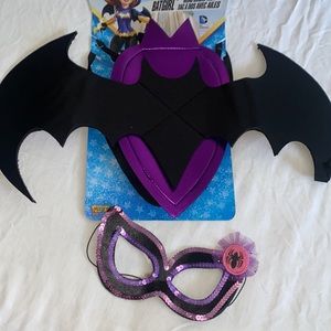 Batgirl Halloween accessories